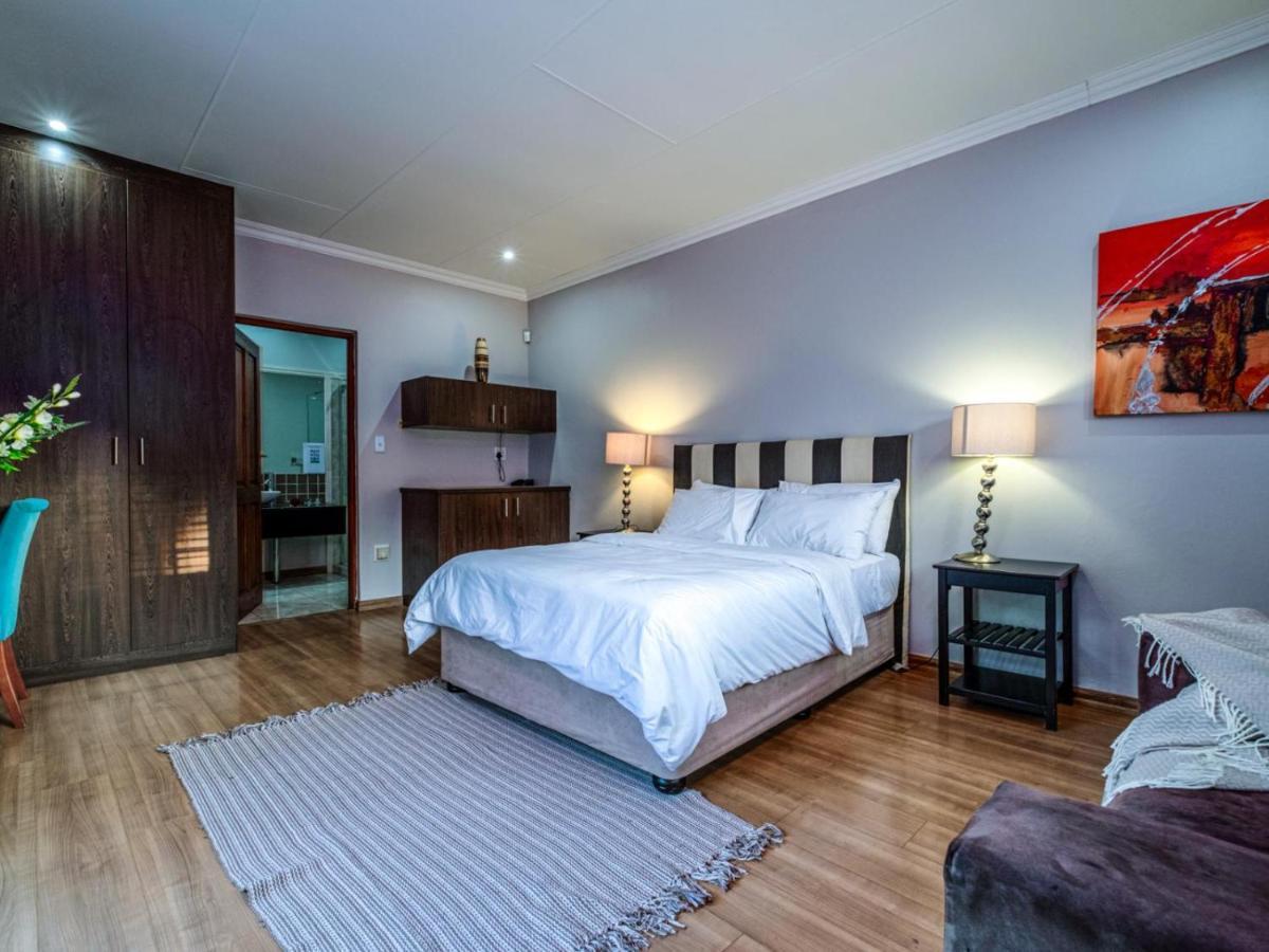 יוהנסבורג Hurlingham House Guest House מראה חיצוני תמונה