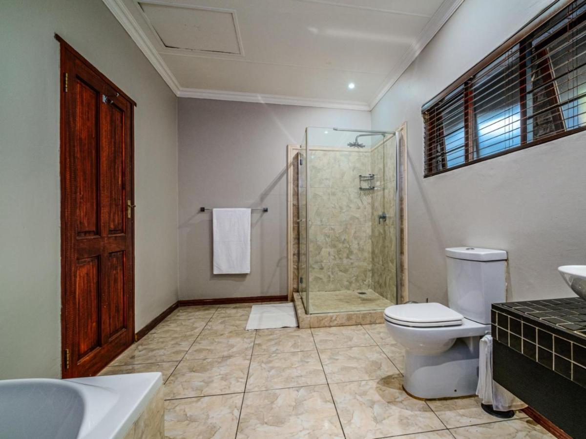 יוהנסבורג Hurlingham House Guest House מראה חיצוני תמונה