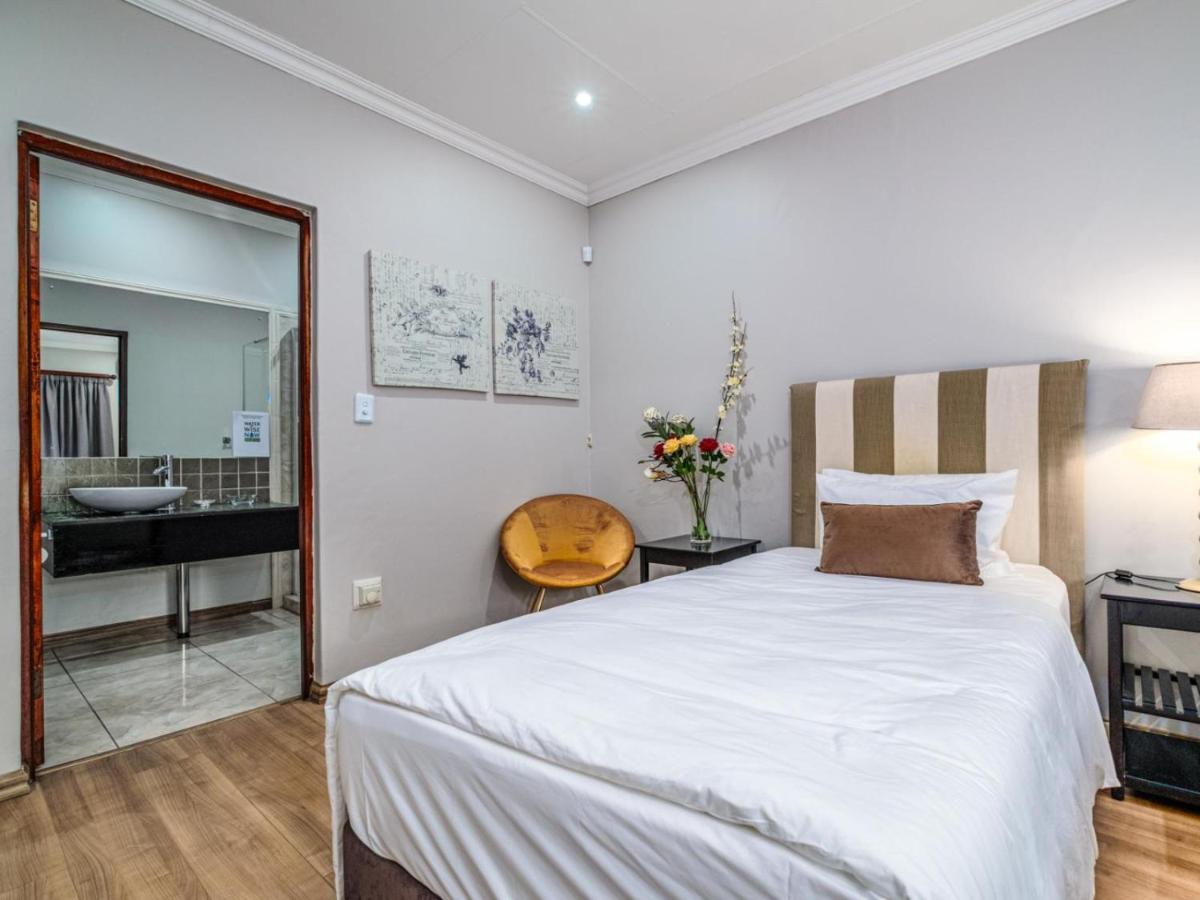 יוהנסבורג Hurlingham House Guest House מראה חיצוני תמונה